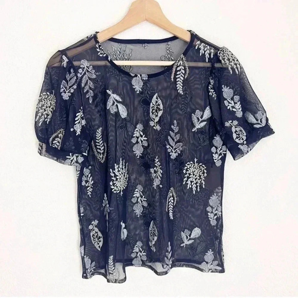 NWT Eva Franco Sheer Floral Embellished Blouse, Size Extra Small - Picture 1 of 6